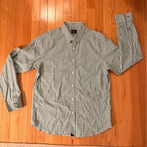 UNTUCKit men’s Green+ white Checkered button up shirt #preppy #capecod #classy